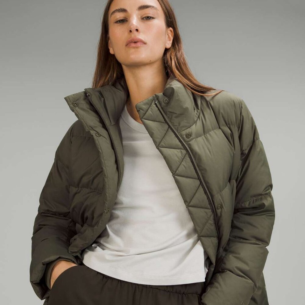 Lululemon Women's Olive Green Wunder Padded Hooded Puffer Jacket Size S